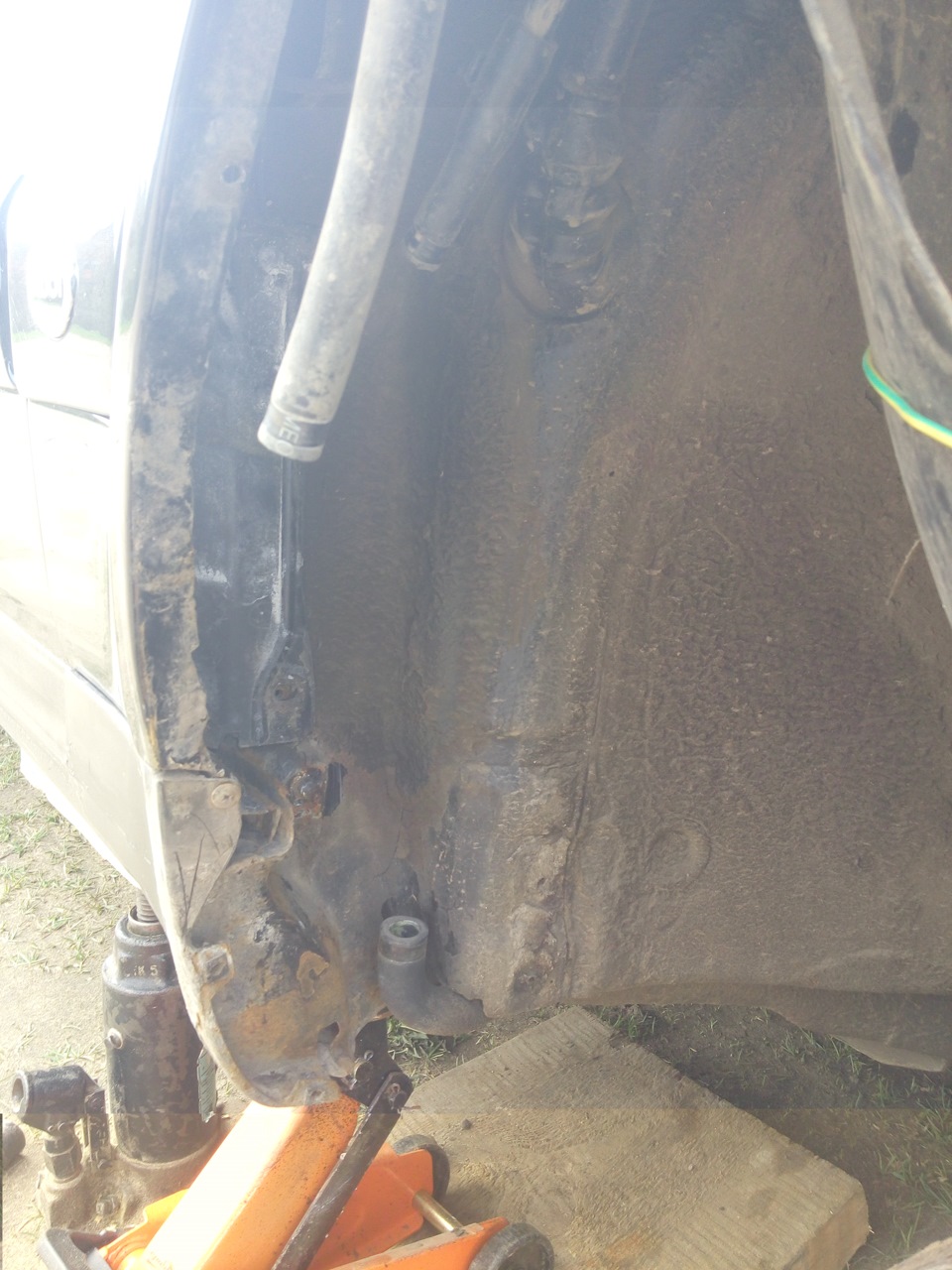 Чистка абсорбера, так как надоело открывать крышку бака и чувствовать ...