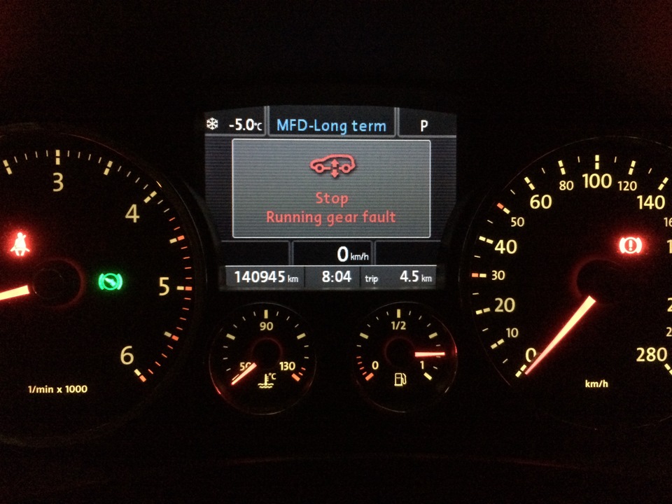 Ремонт пневмоподвески — Volkswagen Touareg (1G), 3 л, 2008 года визит