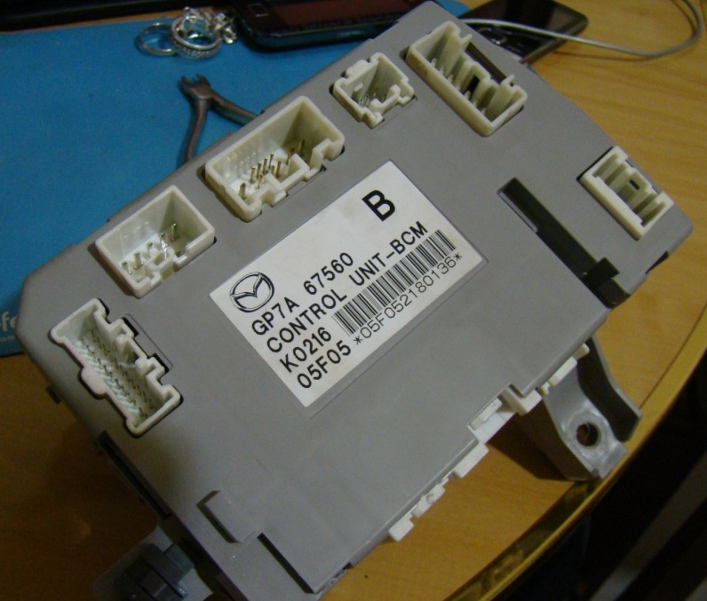 Пропали задние габариты и подсветка номера — Mazda 6 (1G) GG, 2,3 л ...