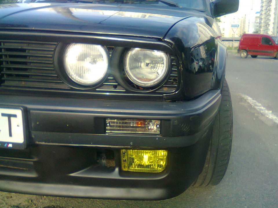Желтые туманки — BMW 3 series Coupe (E30), 1,8 л., 1989 года | стайлинг ...