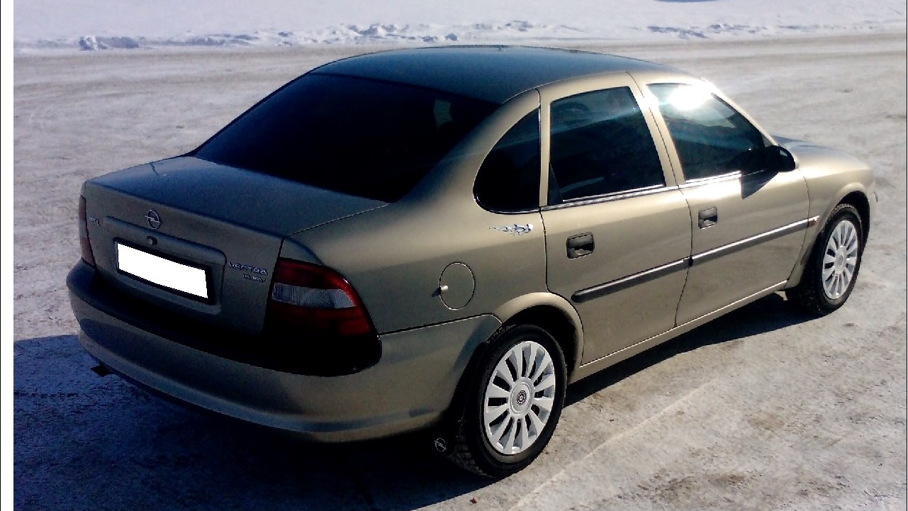 Opel Vectra B 1.6 бензиновый 1998 | Своеобразная машина... на DRIVE2