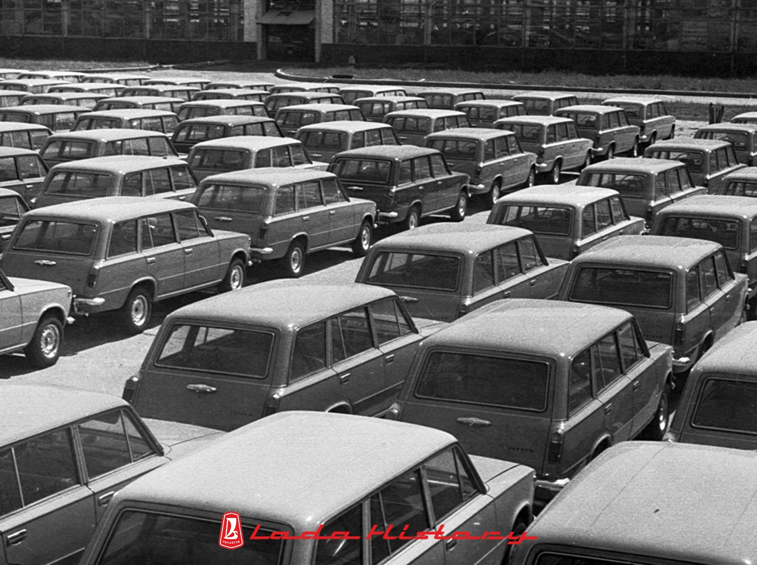 Волжский завод тольятти. АВТОВАЗ завод СССР. Волжский автомобильный завод ВАЗ. АВТОВАЗ Тольятти СССР. Тольяттинский Волжский автозавод СССР.