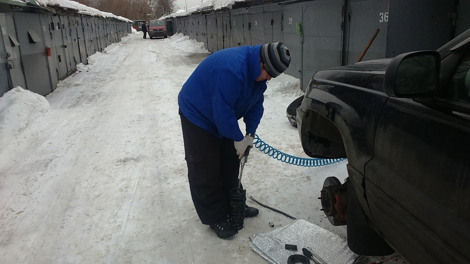 передние пружины от волги 31105 — DRIVE2