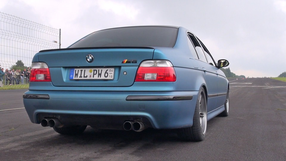 YouTube Сравнение звука BMW M5 E34, E39, E60, F10 — BMW 5 series (E39 ...