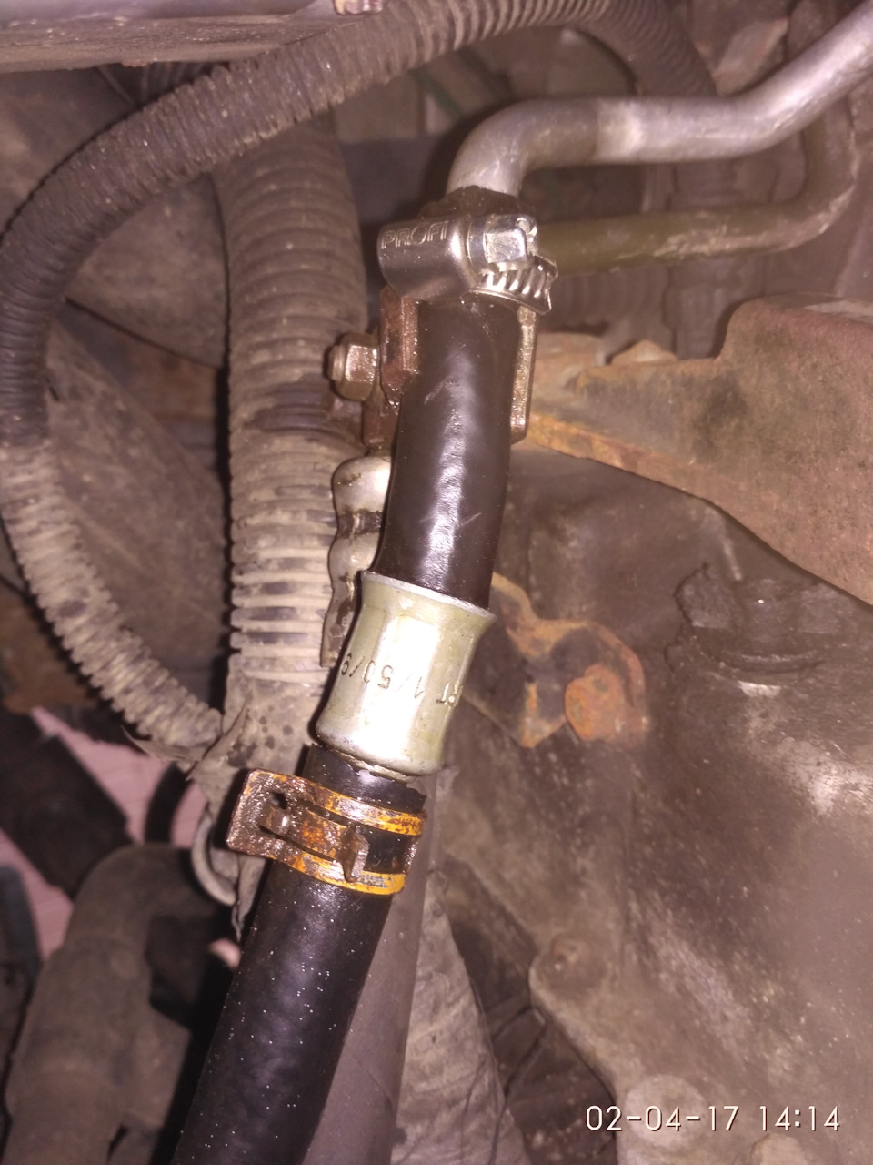 Фото в бортжурнале Renault Laguna I. Запчасти на фото: 041714