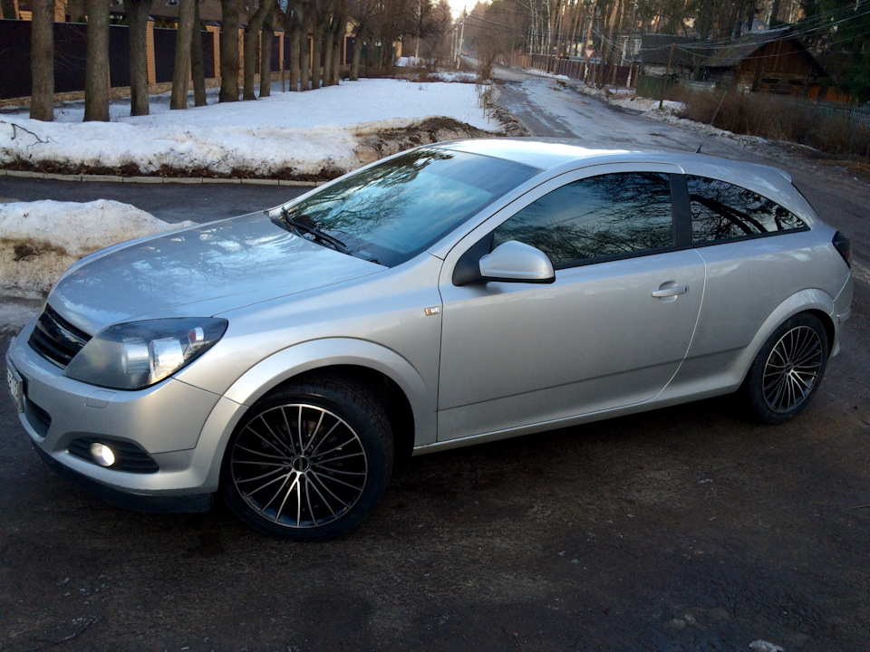 Opel Astra h GTC 2007 колеса