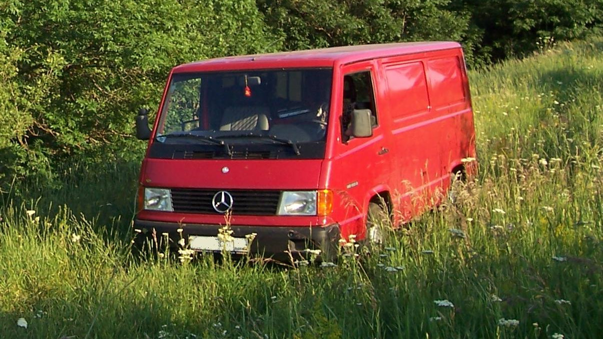 Mercedes MB 100 кемпер