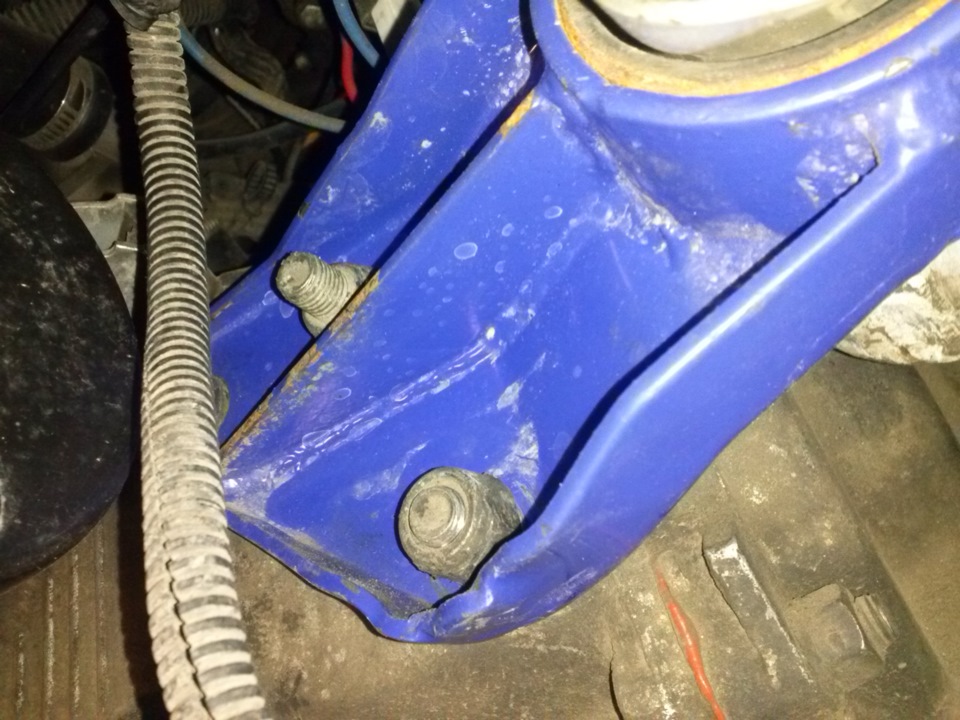 Передняя опора двигателя ВАЗ 2114 Автопродукт. Опора ДВС 1119 нижняя autoproduct. Опоры мотора Автопродукт