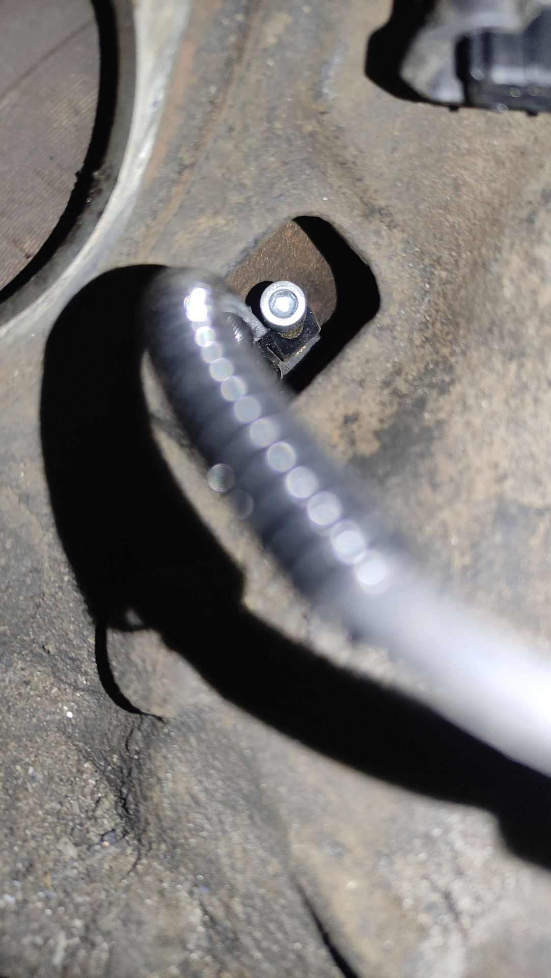 P0335 коленвала. Pajero sport p0720. Хонда пилот датчик коленвала. 2. Датчик коленвала опель зафира а 1.