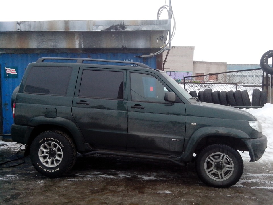 новые сзаду, старые спереду — УАЗ Patriot