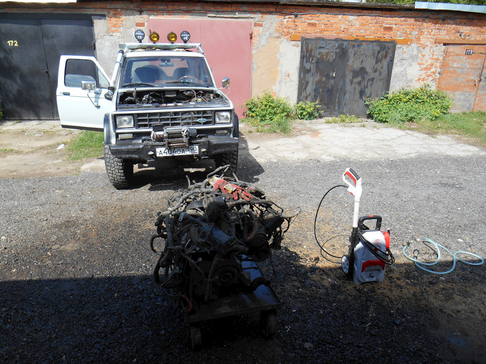 Фото в бортжурнале Ford Bronco (2G)