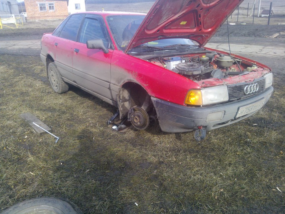 Выскочила шаровая на ходу — Audi 80 (B3), 1,8 л, 1989 года | своими ...