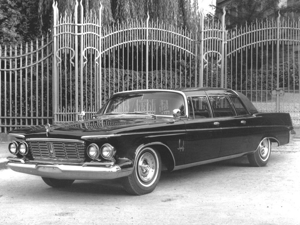 Автомобиль империал 1962 года
