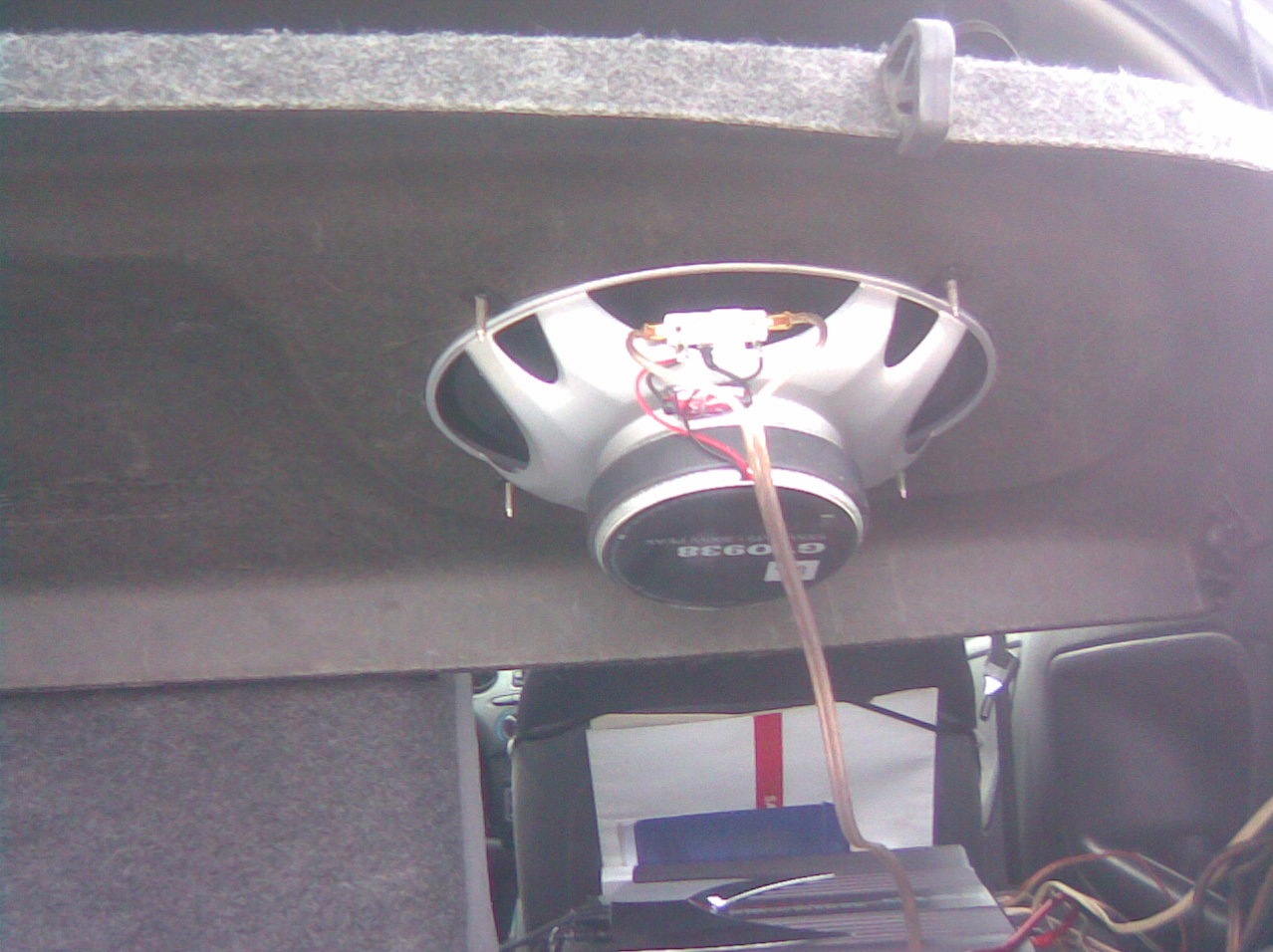 Installing JBL GTO 938  PowerAcoustik OV4-600 - Toyota Yaris 10L 2000