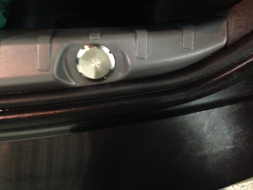 Закрытие багажника с кнопки, как это выглядит и действует… — BMW 7 ...