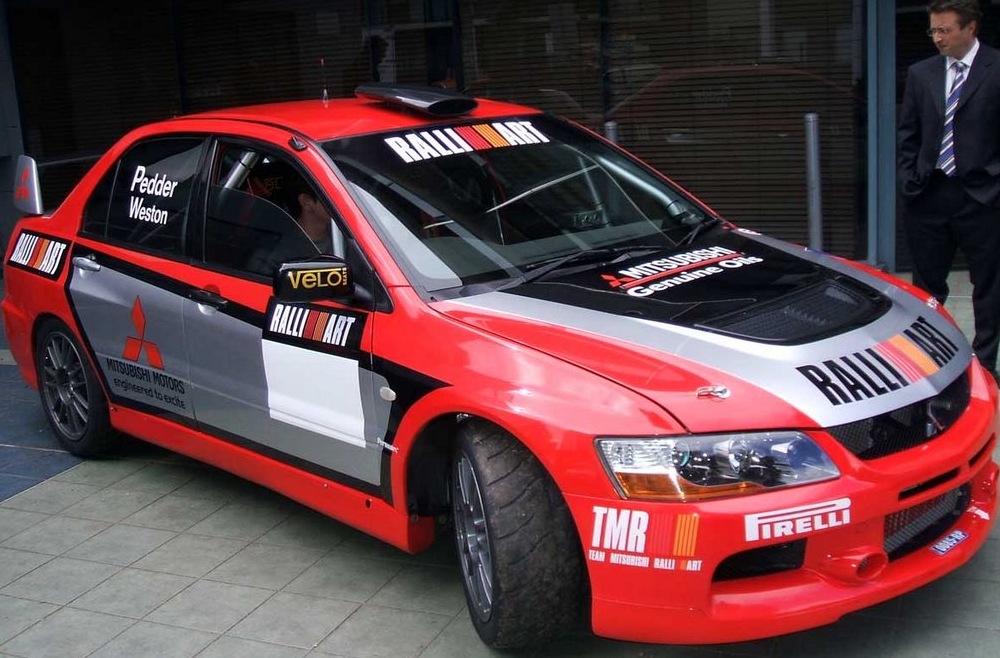 Mitsubishi Lancer девушка Evolution EVO