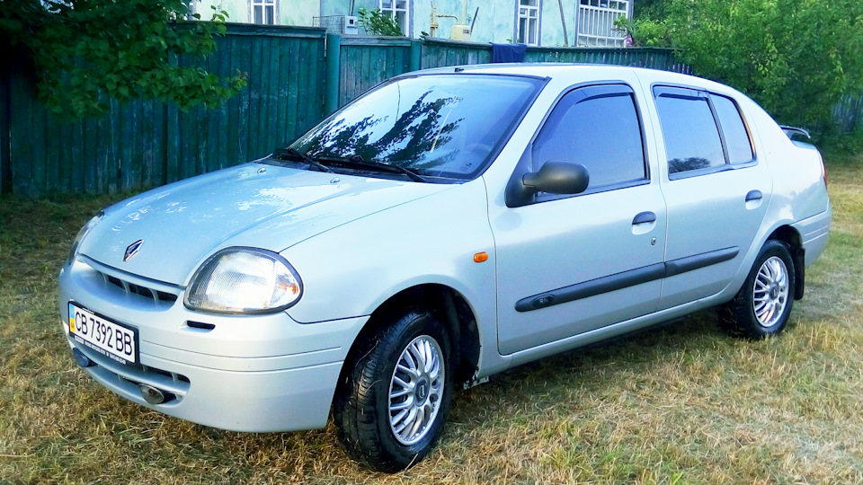 Рено клио симбол фото Renault Clio Symbol 1.4 бензиновый 2000 седан 1.4/8 бензин на DRIVE2