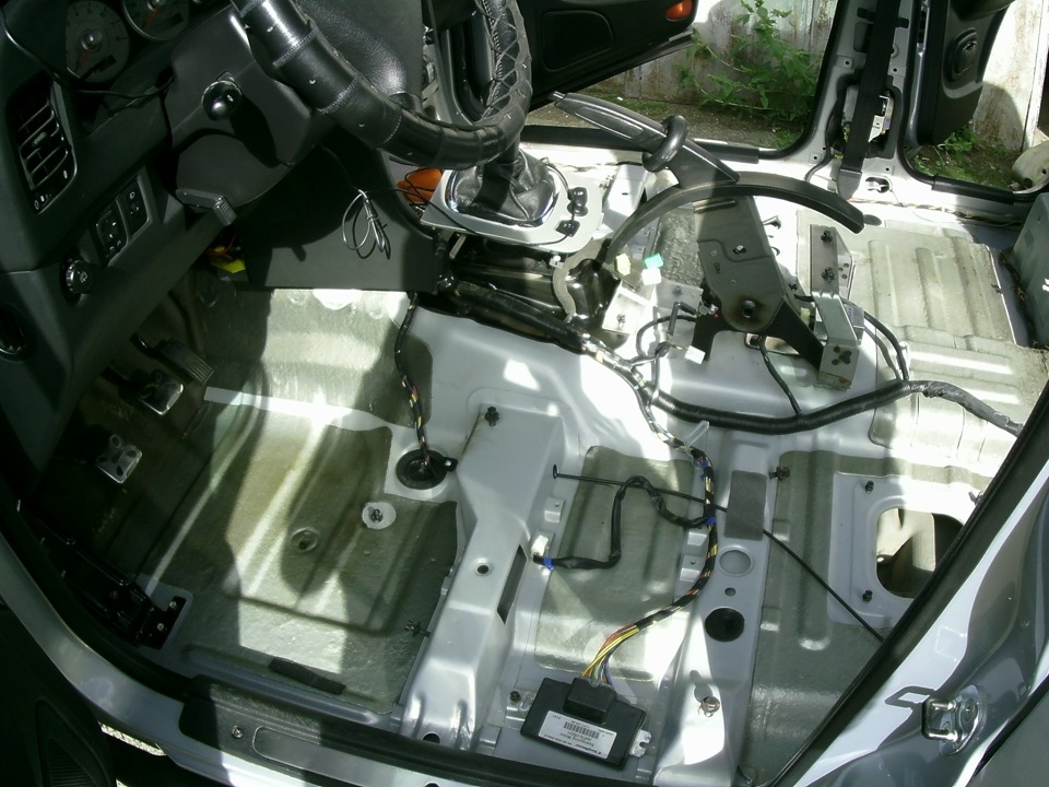 Шумоизоляция задней двери тагера тагаз тагер. Шумоизоляция пола соната тагаз. Тагаз шумоизоляция. Тагаз шумоизоляция. Шумоизоляция багажника туссан 2020.