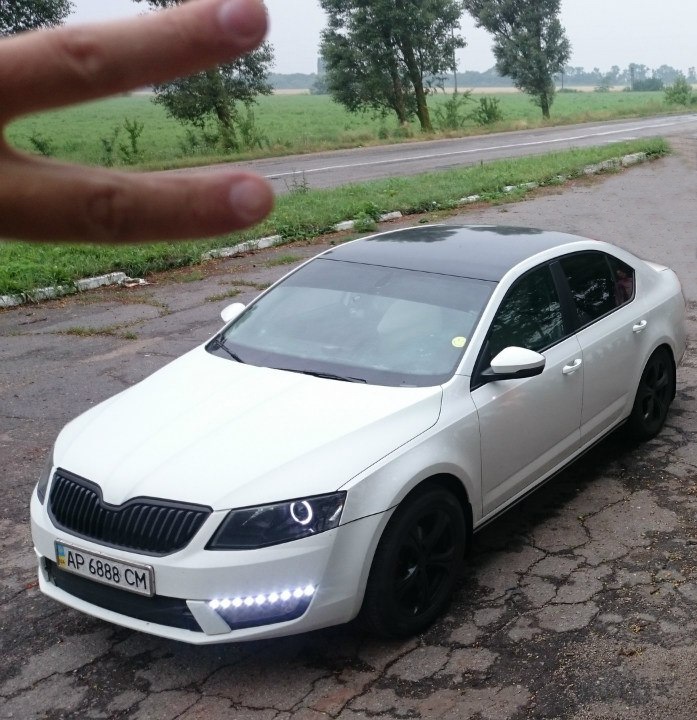 Skoda Octavia a7 белая