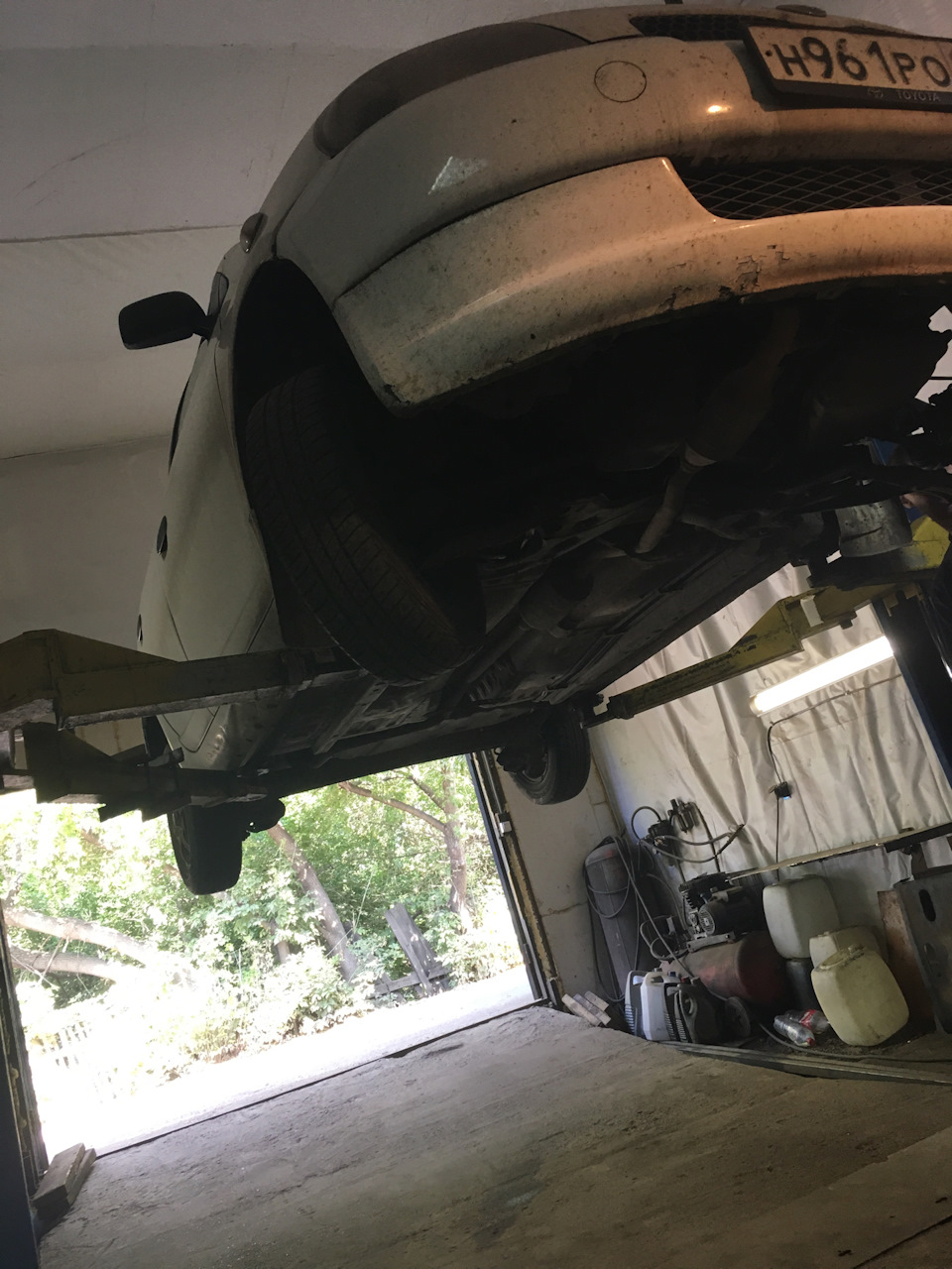 Меняем ступичный подшипник — Toyota Vitz (10), 1 л, 2000 года | визит ...