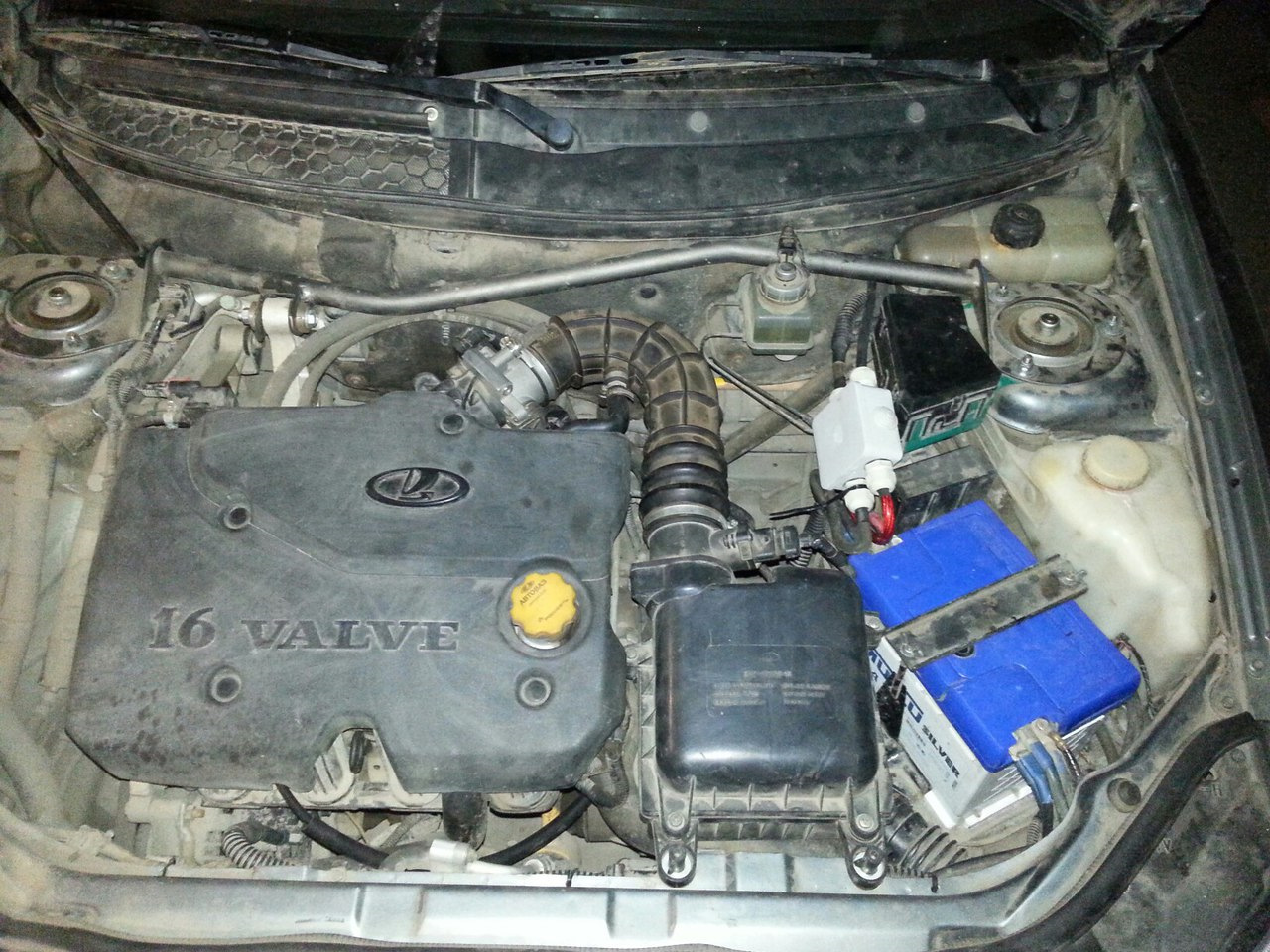 Блок предохранителей для двух усилителей. — Lada Приора хэтчбек, 1,6 л ...