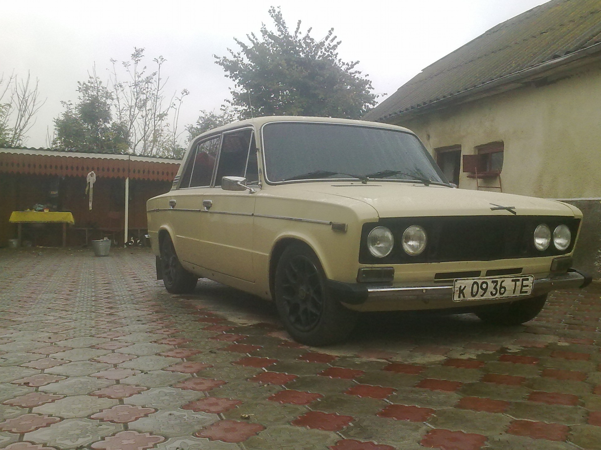 Взила и упала! — Lada 2106, 1,7 л, 1988 года | тюнинг | DRIVE2