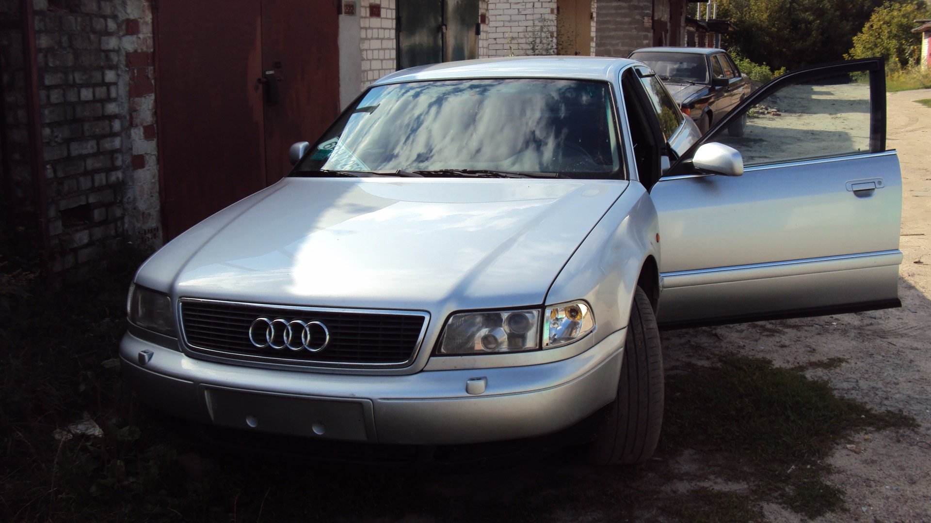 Audi A8 (D2) 3.7 бензиновый 1996 | 3.7- Born to be wild!!! на DRIVE2