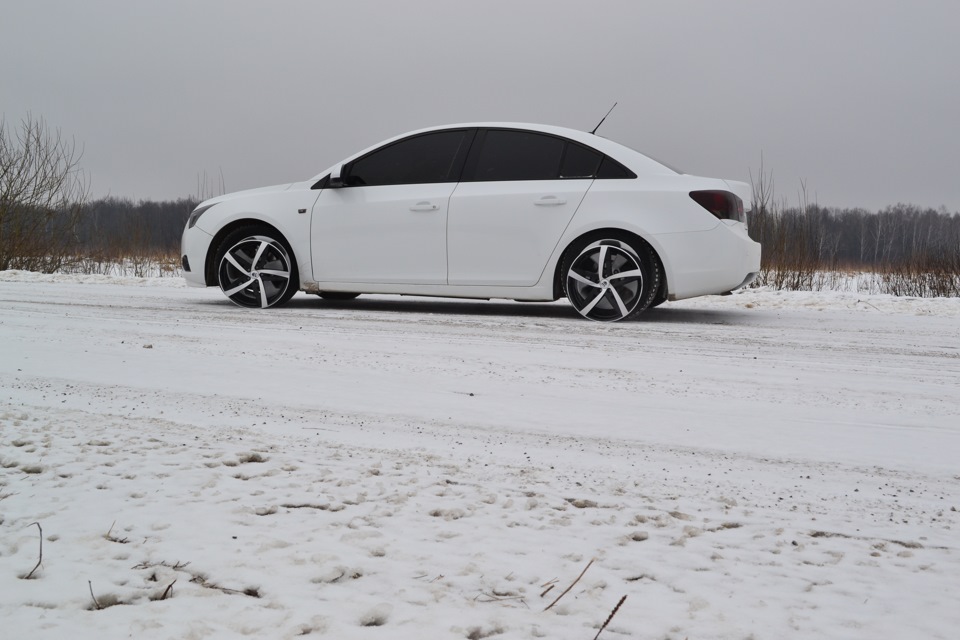 Chevrolet Cruze бункер