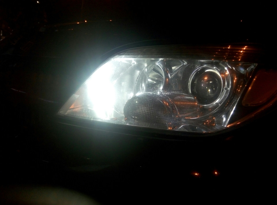 Led в ближнем — Mitsubishi Outlander (1G), 2 л, 2006 года | аксессуары ...