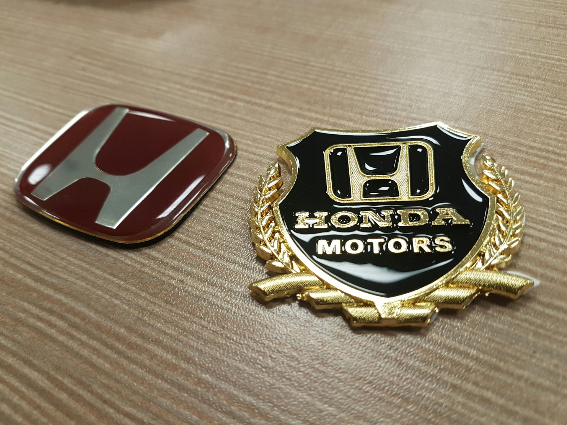 Шильдик honda. Шильдик Civic 4d. Шильда Honda eh9. Шильд Honda bf10.