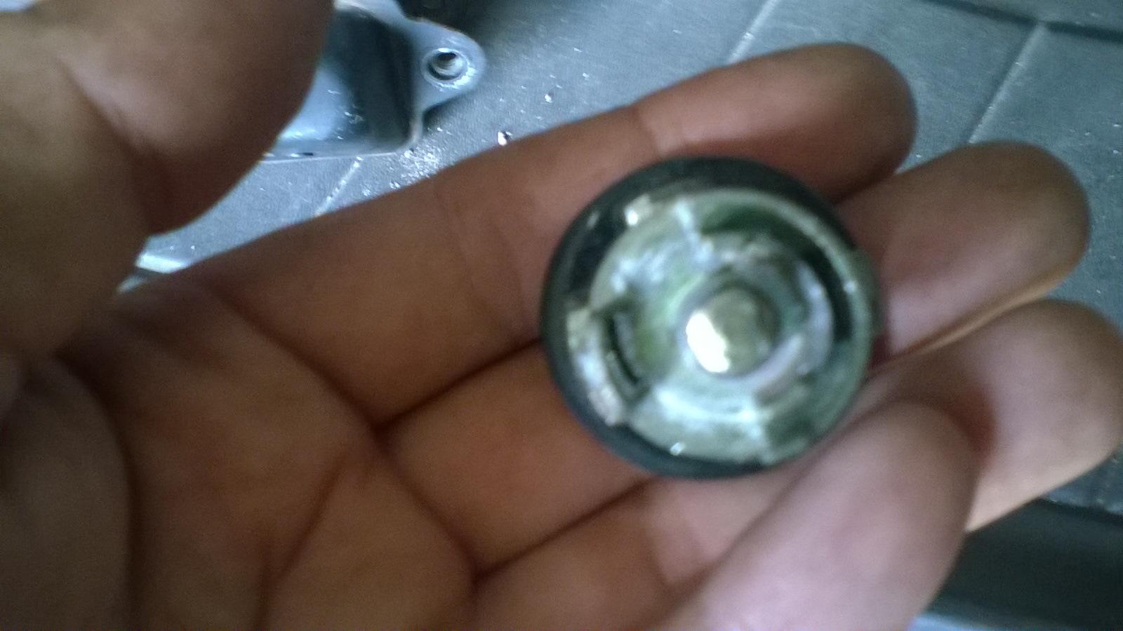 Замена замка на двери багажника и ревизия внутренней личины замка ...