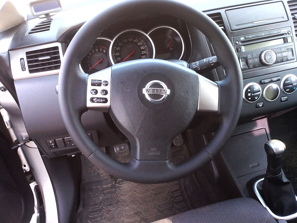 Как снять руль nissan tiida Новый руль - Nissan Tiida (1G), 1,6 л, 2008 года аксессуары DRIVE2