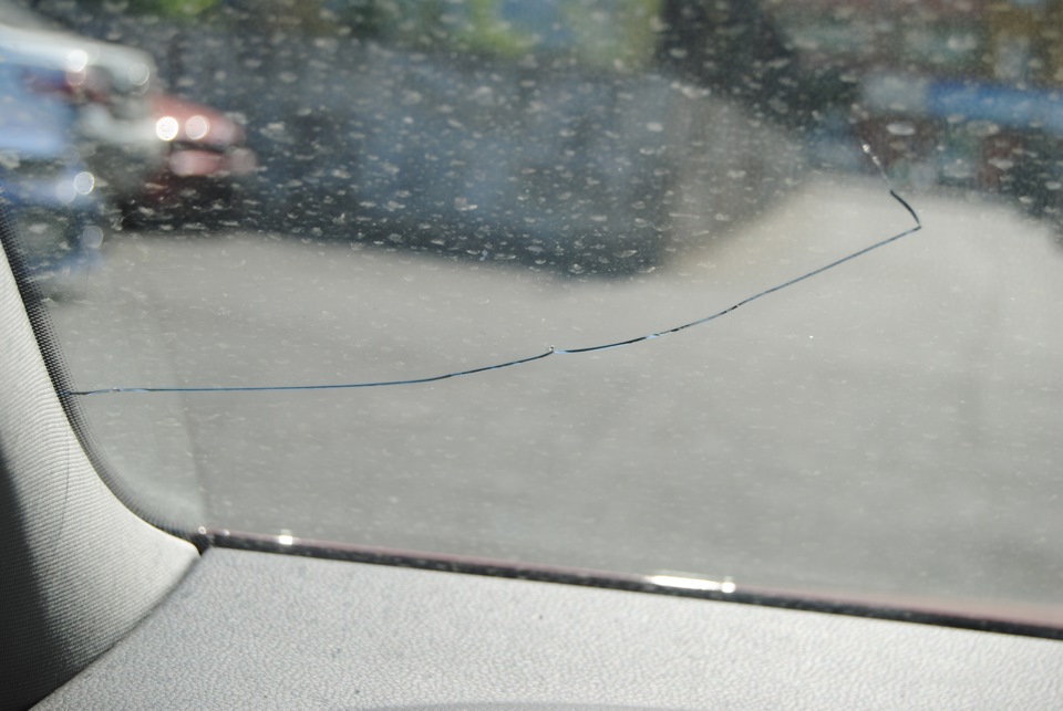 Трещина на лобовом стекле видео