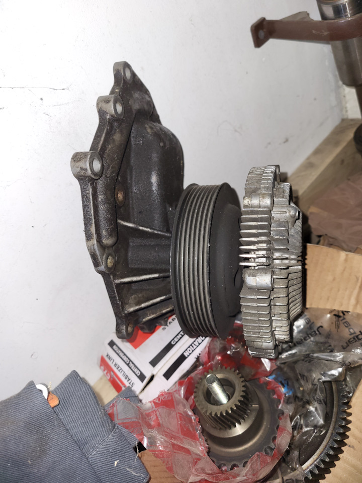 Помпа с вискомуфтой ZD30 на Nissan Patrol (Y61). Б/у | 10 000 ₽ в ...