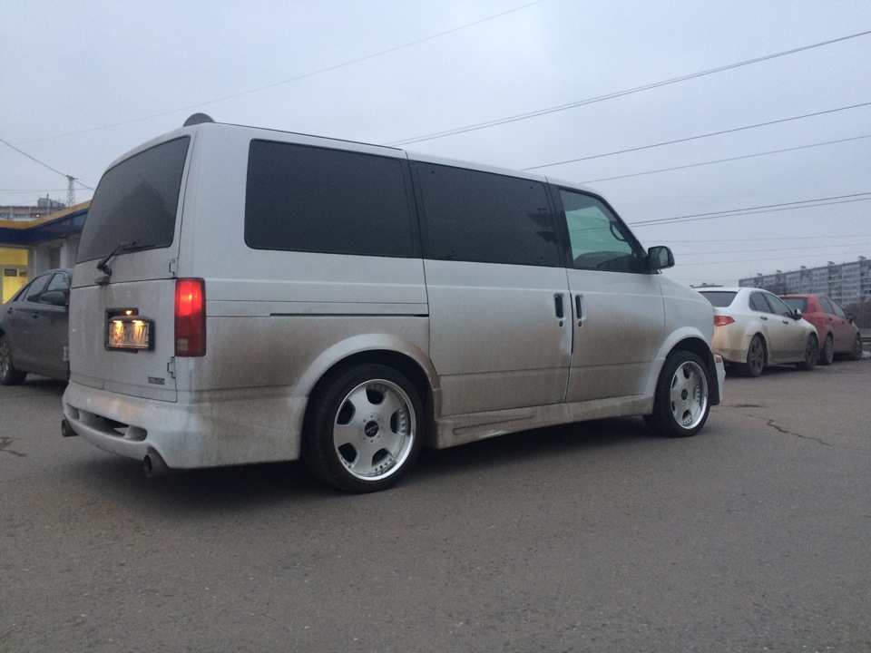 Колеса крутятся, резина трется… — Chevrolet Astro II, 4,3 л, 1999 года ...