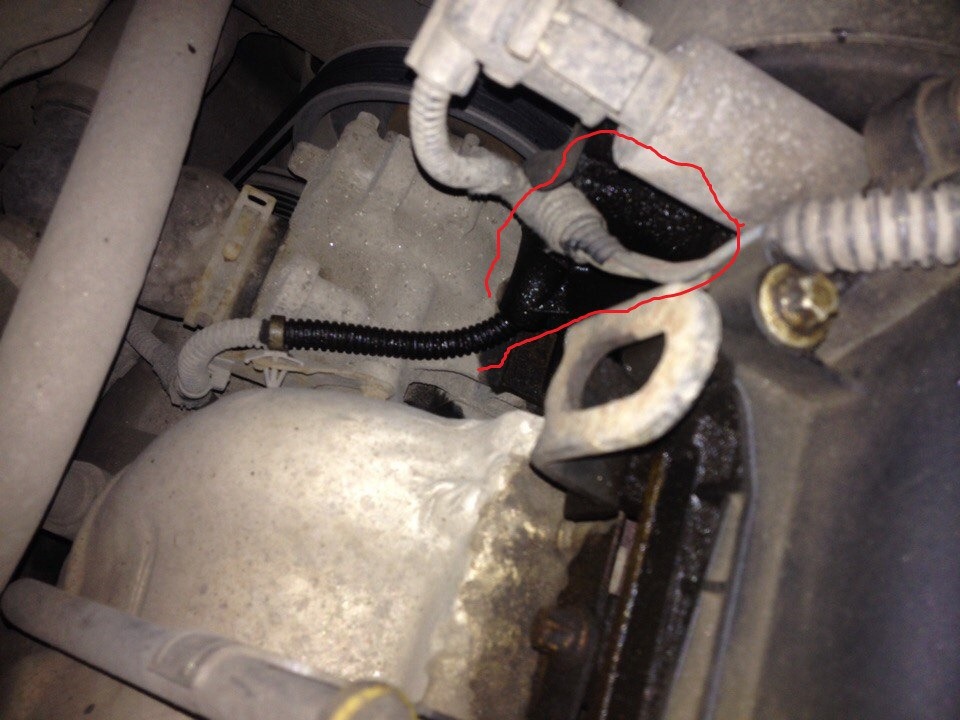 снова беда какая то что может быть откуда течь?Помогите! — Opel Astra H ...