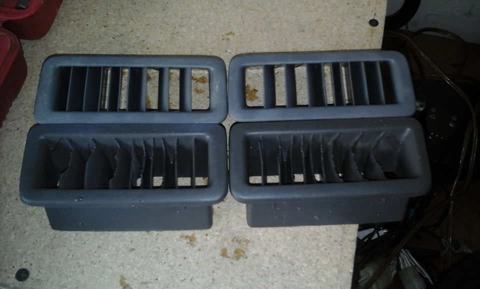 Решетки в торпеду на обдув лобового стекла — Volkswagen Transporter T4 ...