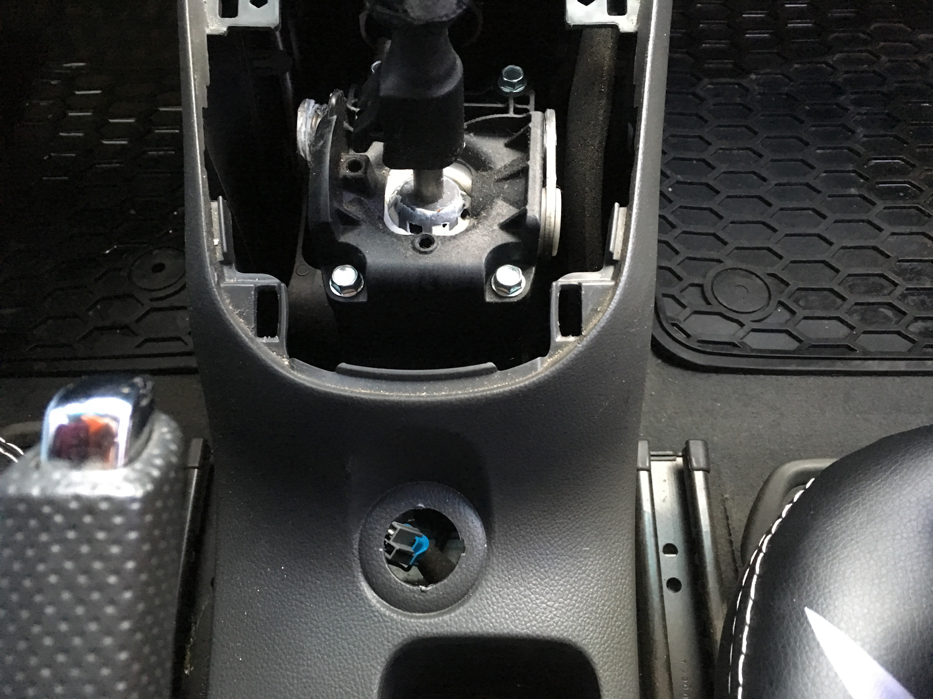 гнездо прикуривателя шевроле круз. прикуриватель daewoo lanos. не работает прикуриватель шевроле. не работает прикуриватель шевроле. не работает прикуриватель шевроле.