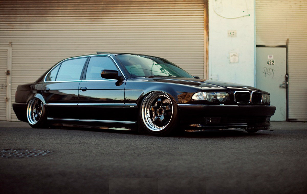 BMW e38 740il