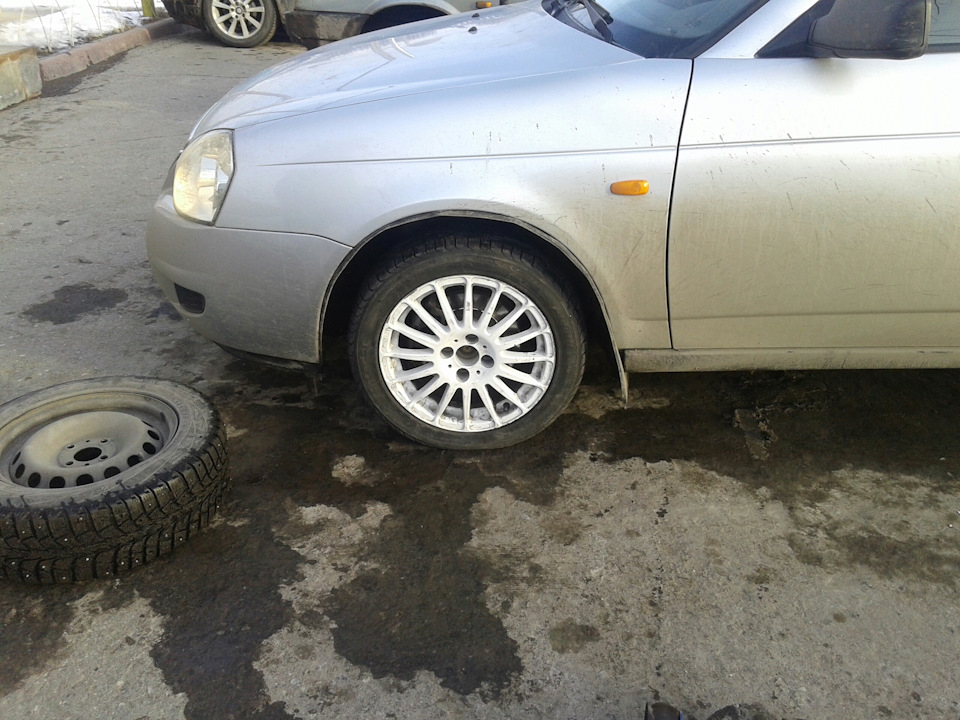 Колесико — Lada Приора седан, 1,6 л, 2011 года | колёсные диски | DRIVE2