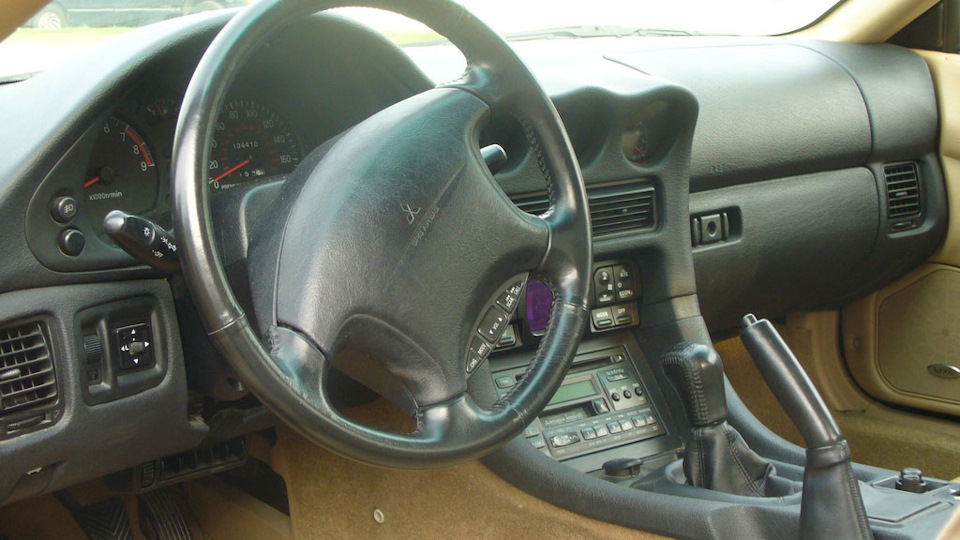 mitsubishi 3000gt 1998 interior