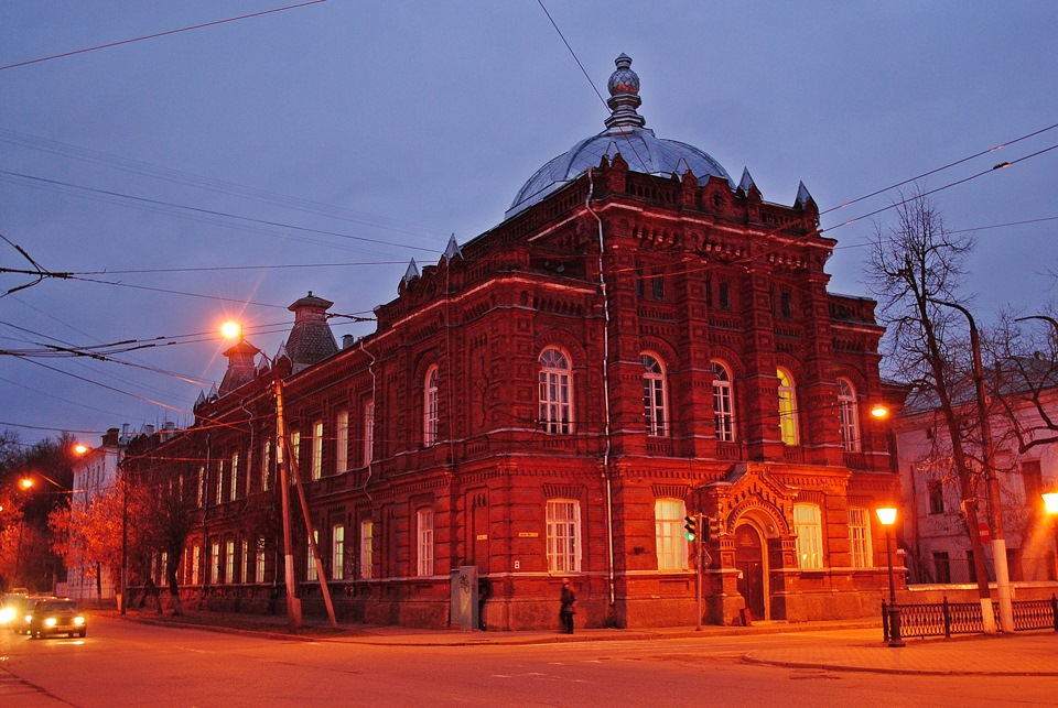 Пр кострома. Роддом Кострома проспект мира. Роддом 1 Кострома. Родильный дом Кострома проспект мира 8. Здание духовное училище Кострома.