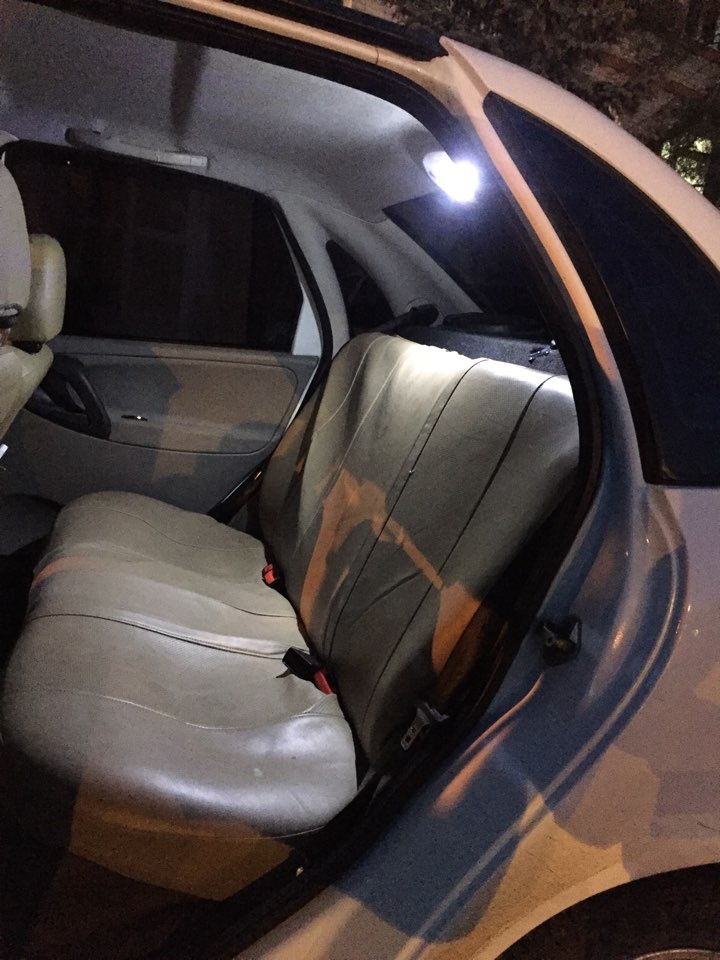 Подсветка салона — Lada Калина седан, 1,4 л, 2009 года | электроника ...