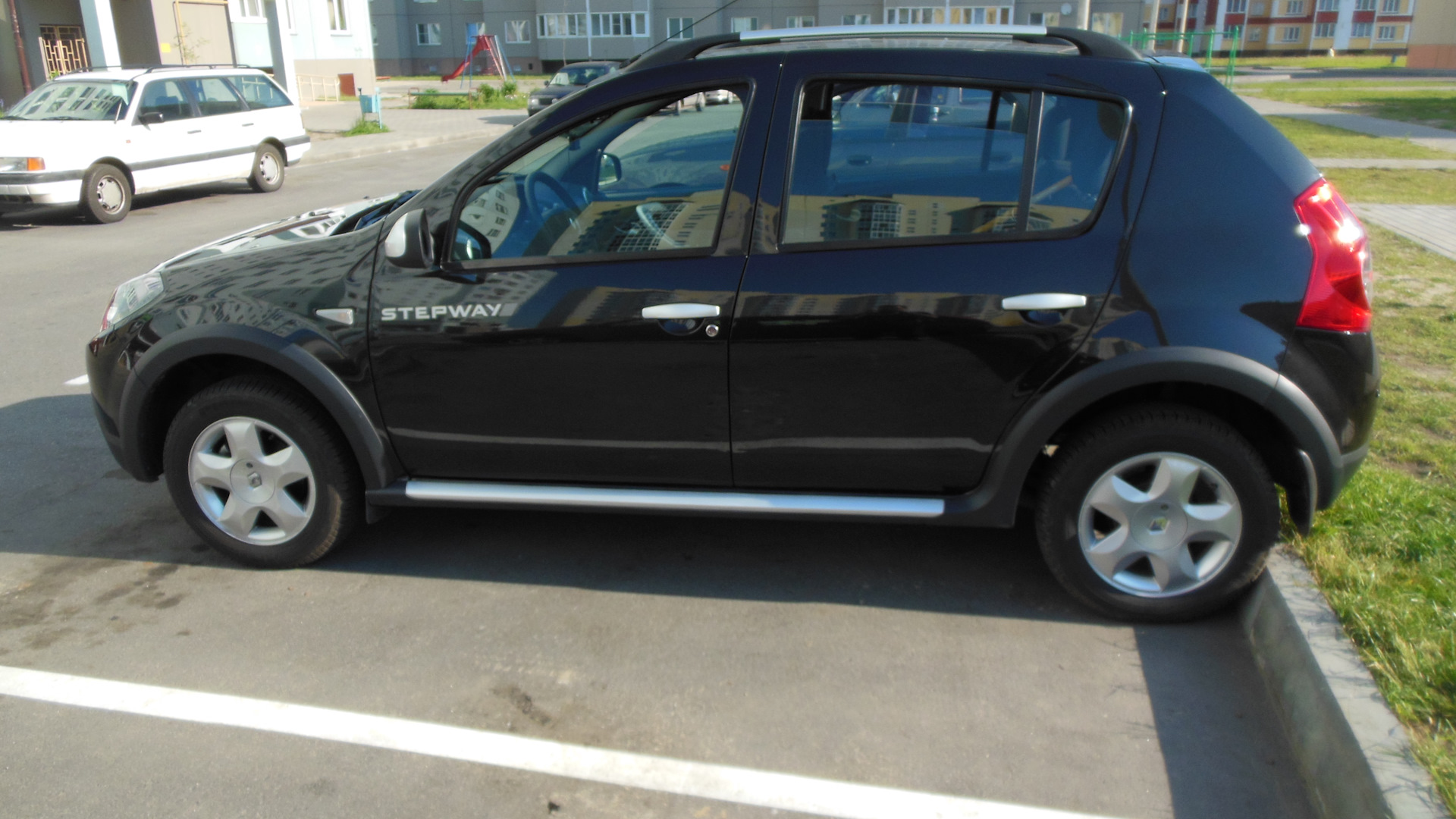 Renault Sandero Stepway черный