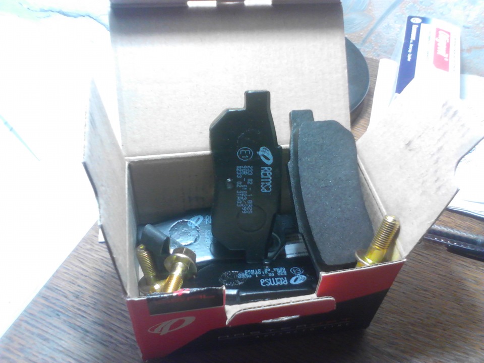 масло+фильтр, колодки, суппорты, торм.жидкость в сцеплении и мн.другое ...