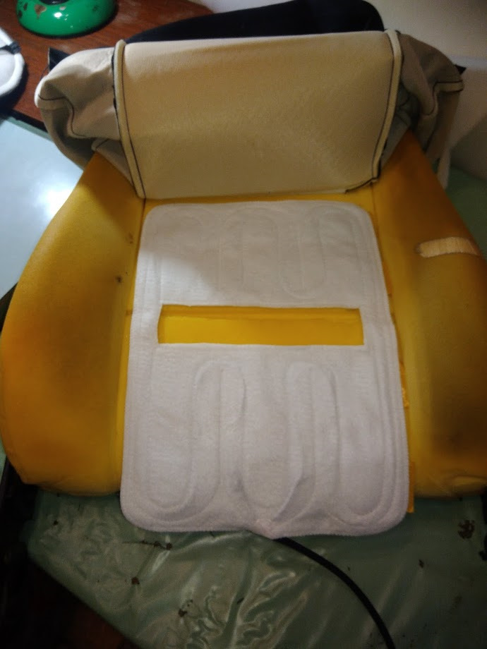 Подогрев передних сидений — Lada Приора хэтчбек, 1,6 л, 2011 года ...