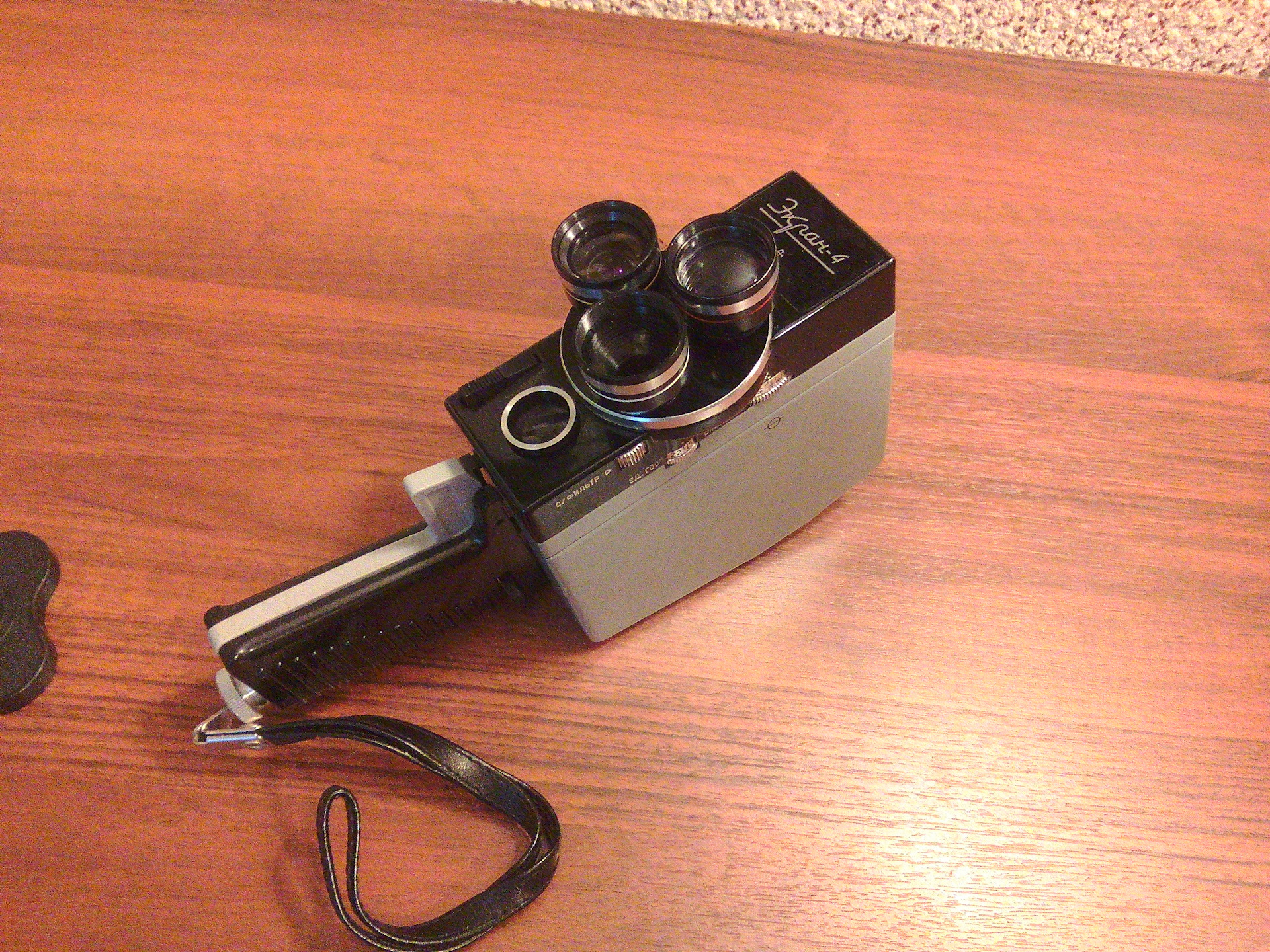 кинокамера ссср экран - 4 объективы. камера gopro hero7 silver edition. Sony fdr-ax700, 4k. камера для компьютера. экшн-камера sport cam 2.