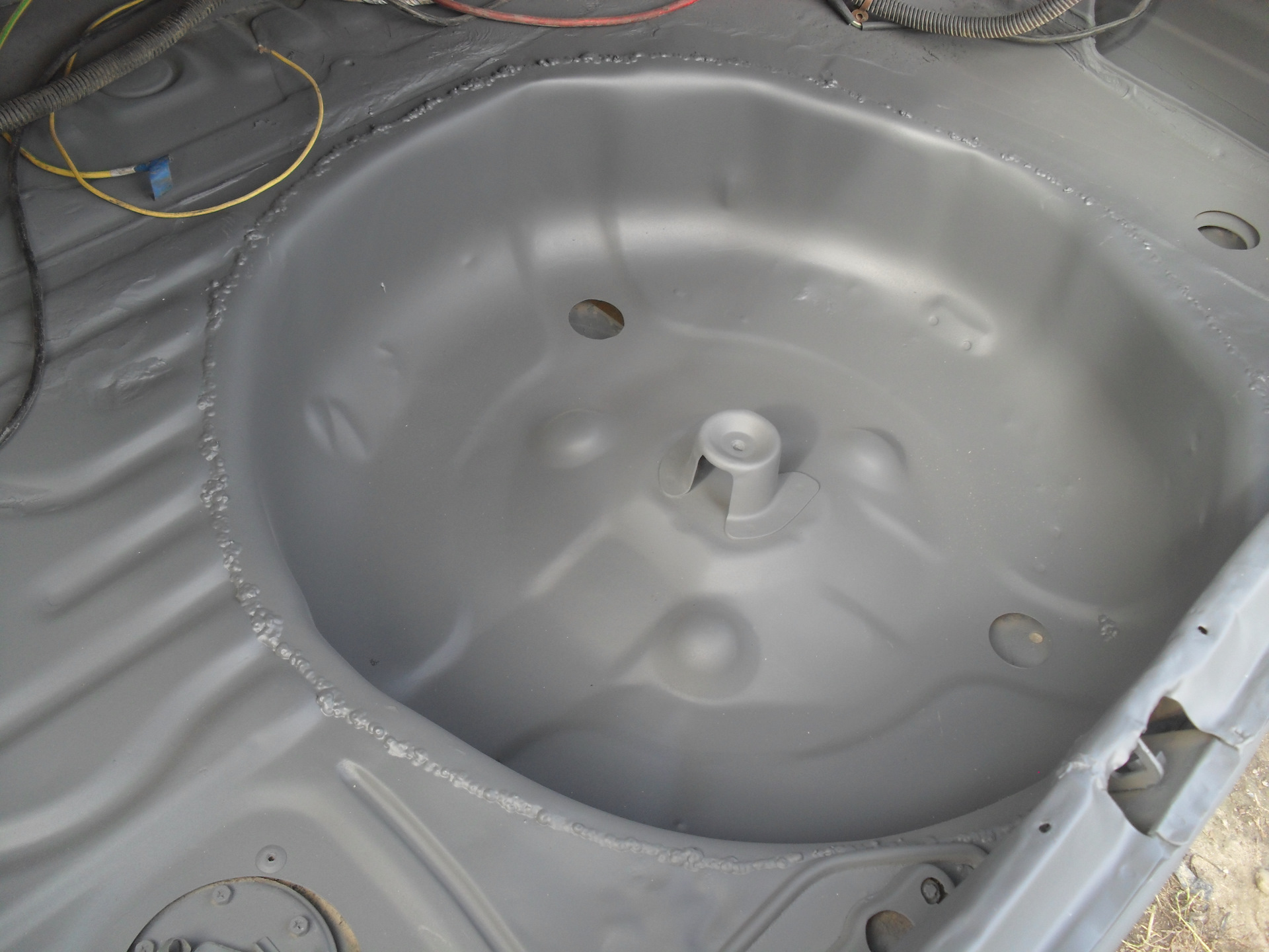 метан под запаску на хендай ix35. корыто под запаску. корыто под запаску. корыто запаски w201. запасное колесо honda cr-v 2010.