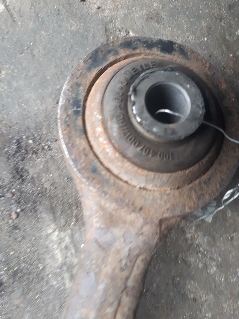 Рычаги подвески, развальные тяги — Audi A6 (C4), 2,5 л, 1996 года ...