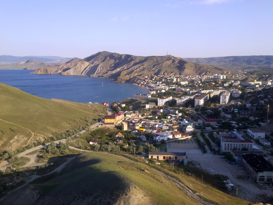 Поселок орджоникидзе. Орджоникидзе горы. Поселок Орджоникидзе КЧР. Тапраккая горы Орджоникидзе. Ингушетия поселок Орджоникидзе.